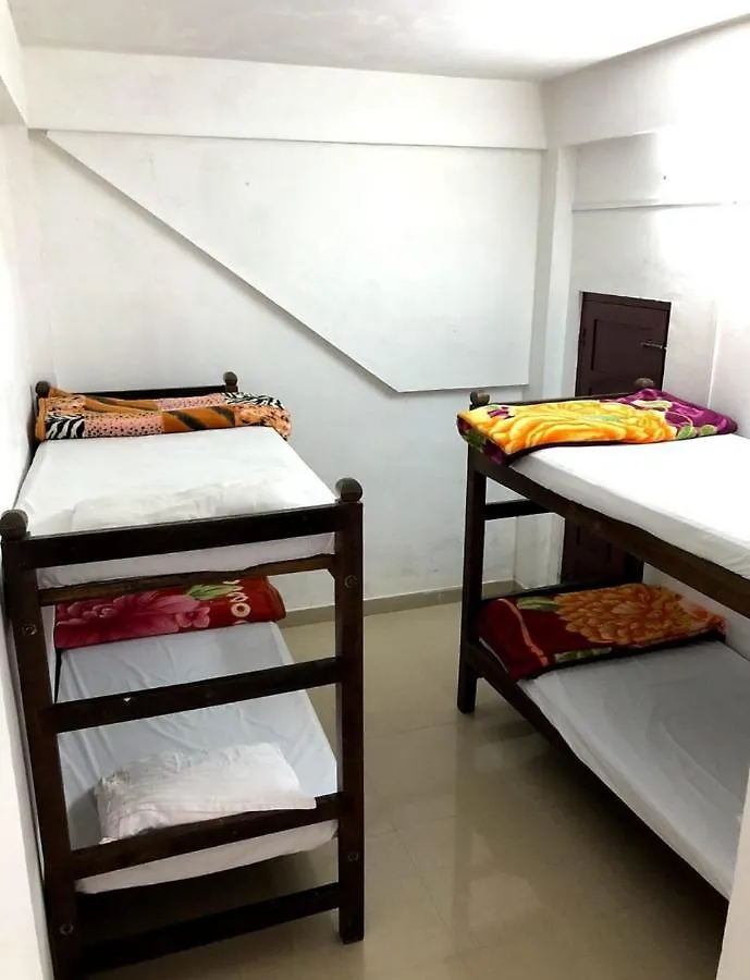 Cicily Holidays Inn Munnar 0*,