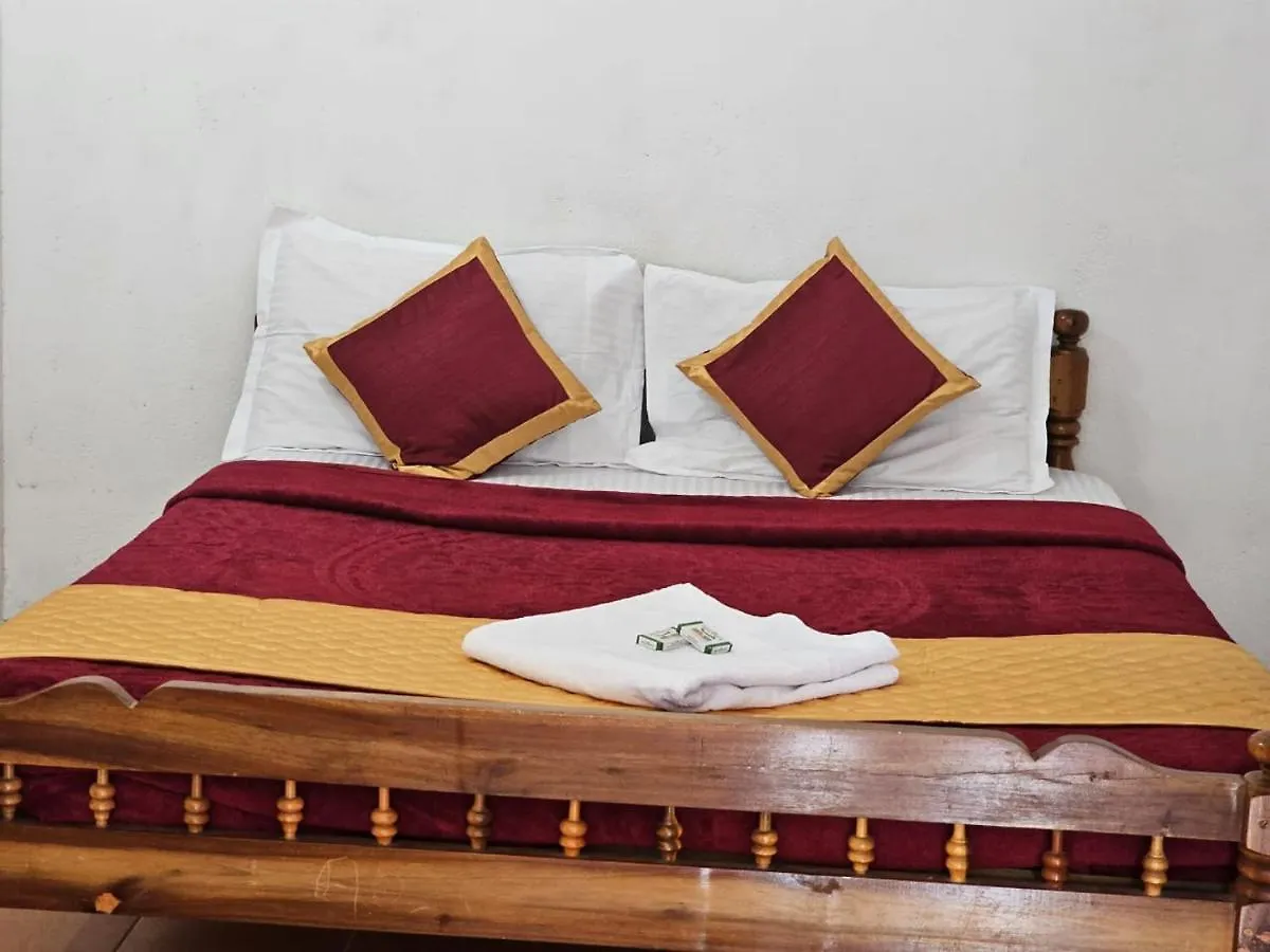 Cicily Holidays Inn Munnar Homestay