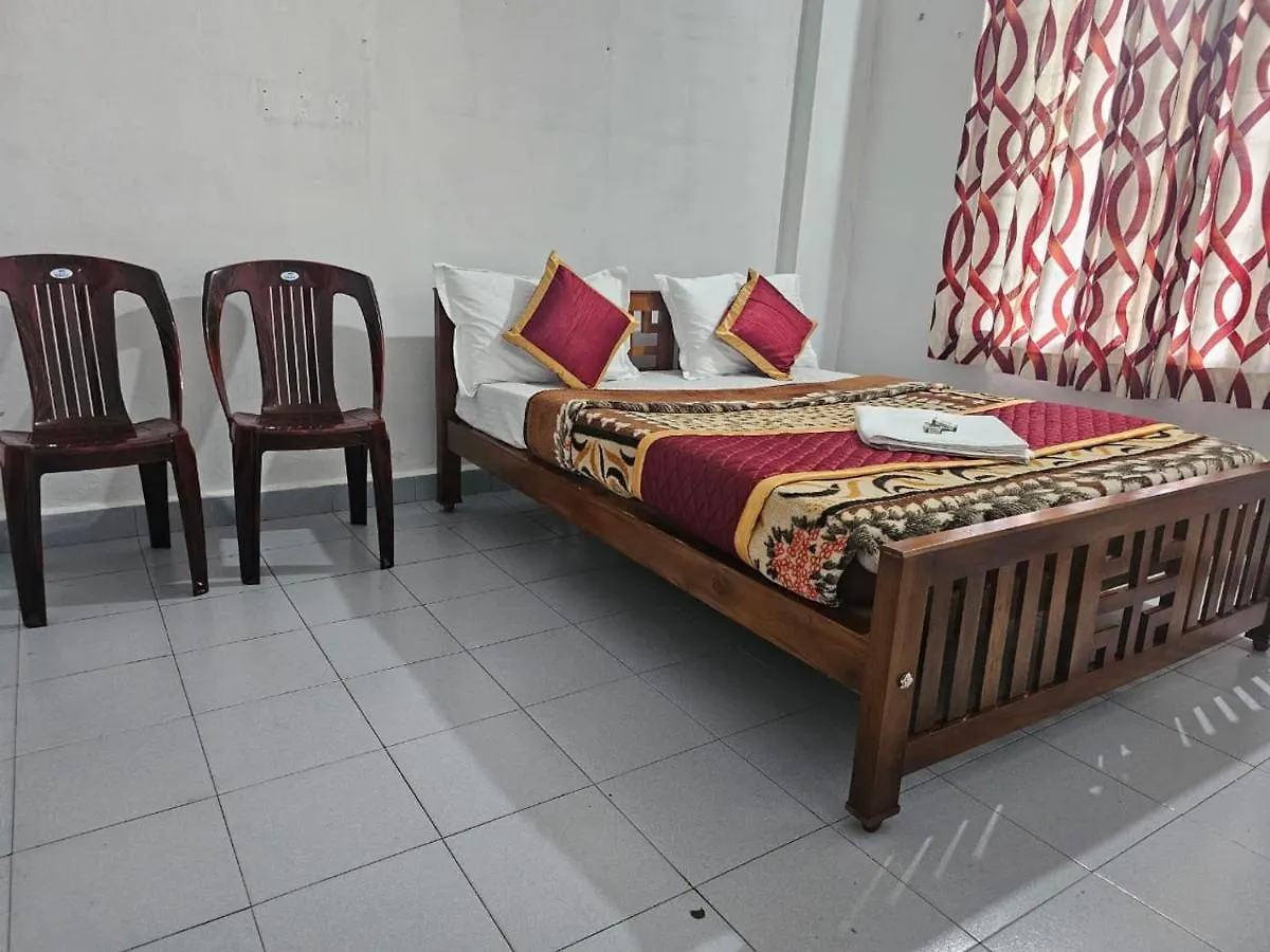 Cicily Holidays Inn Munnar India