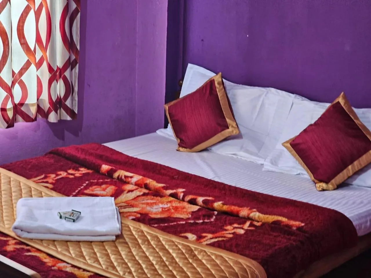 Cicily Holidays Inn Munnar India
